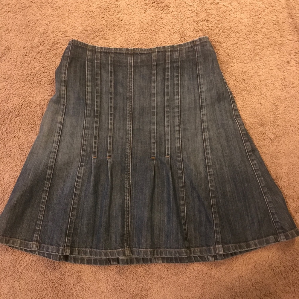 HAROLD’S blue denim size 8 knee length skirt